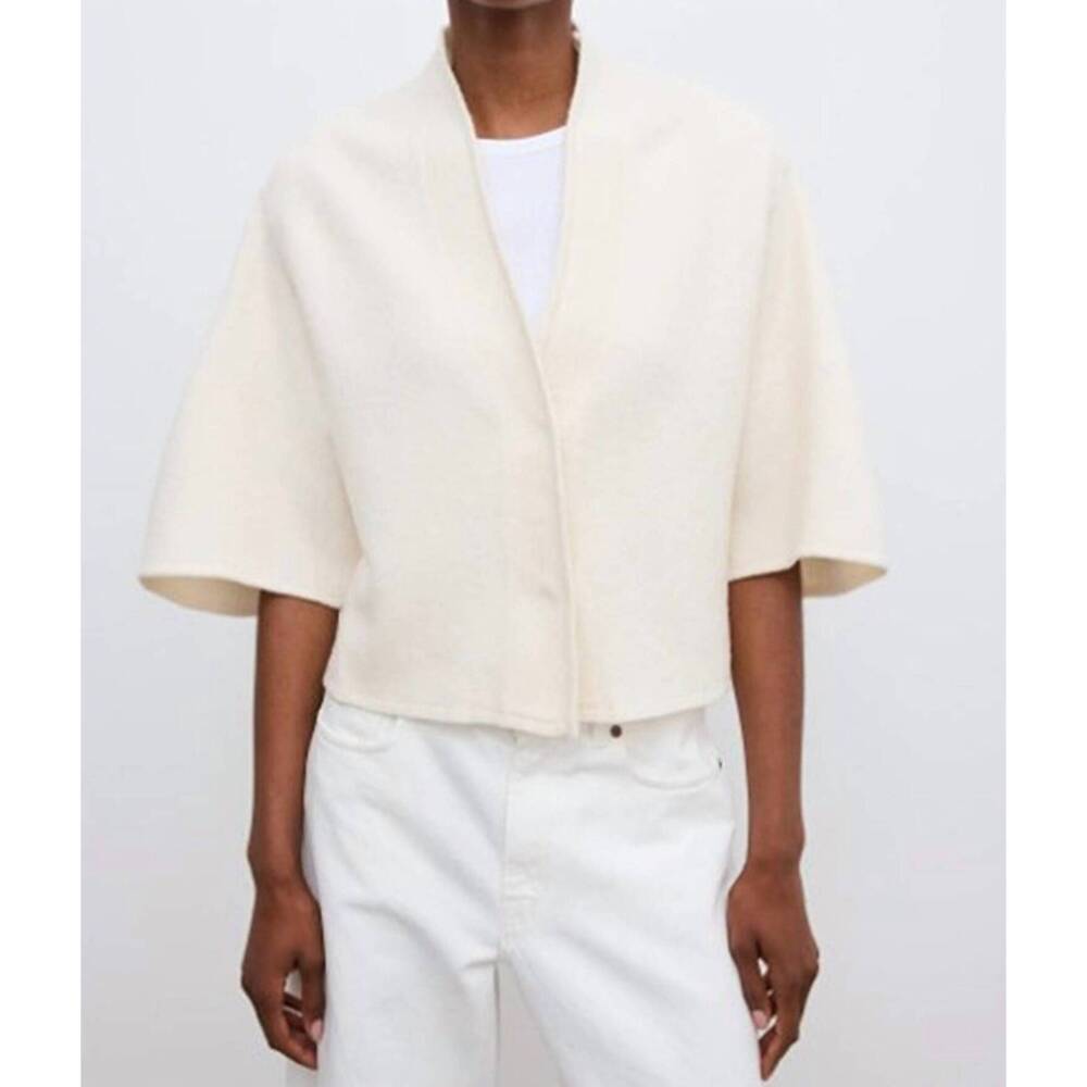 NEW HOUSE OF DAGMAR short wool cardigan in off white